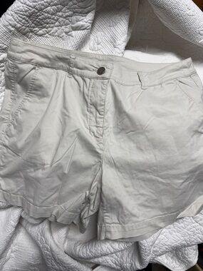 Tribal Cream Casual Women's Bermuda Shorts